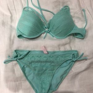 Victoria’s Secret Bikini Set